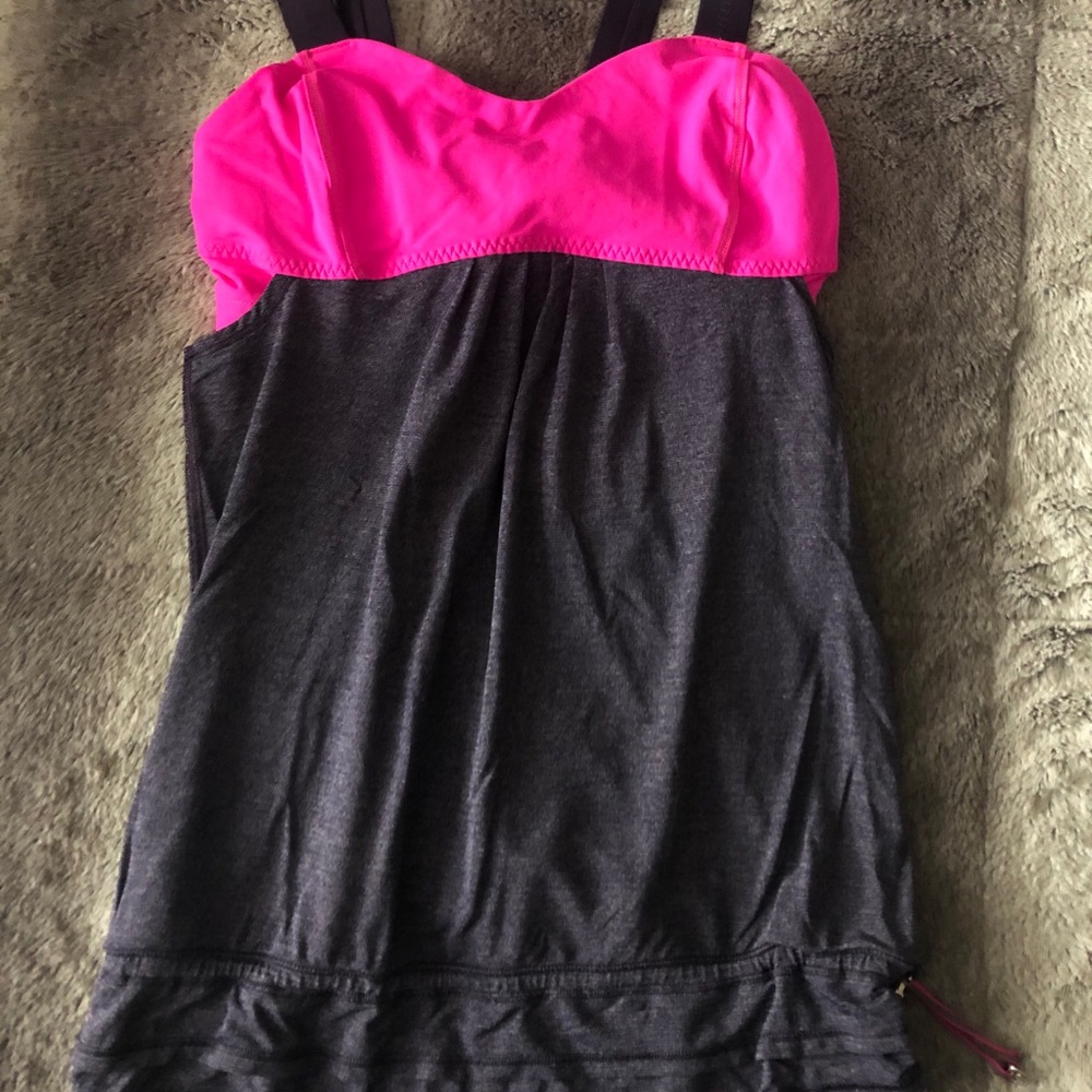 Lululemon size 4 tank top